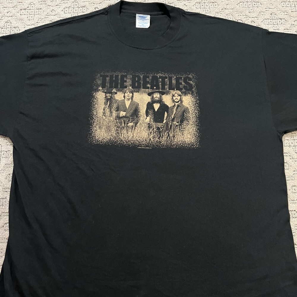 🎸 '03 The Beatles Band Field Standing Vintage Black Thick Cotton Tee